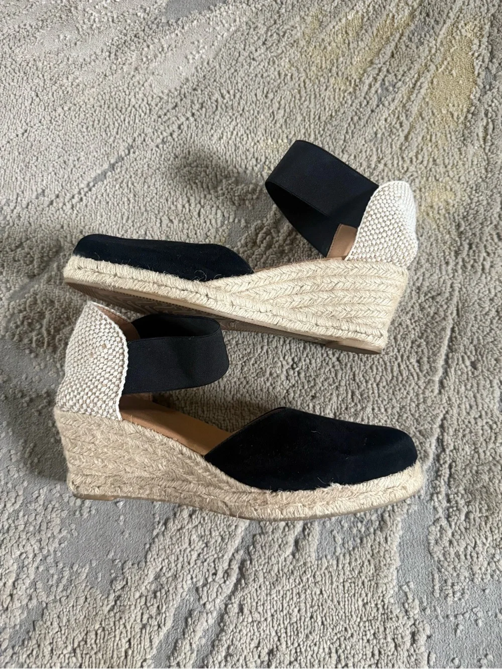 Paseart Spain Black Suede Espadrille Wedge closed toe stretchy strap 41 / 8